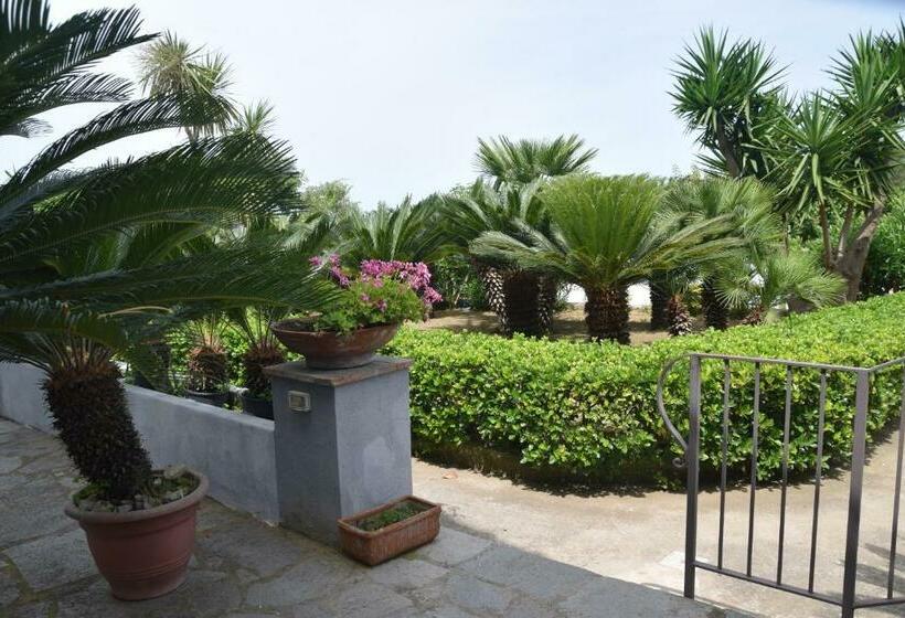 اتاق اکونومی, Oasi Di Villa Damecuta