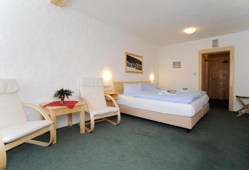 اتاق استاندارد چهار تخته, Erlebachova Bouda, Hotel   Resort Svatý František