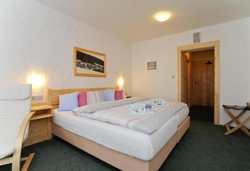 اتاق استاندارد چهار تخته, Erlebachova Bouda, Hotel   Resort Svatý František