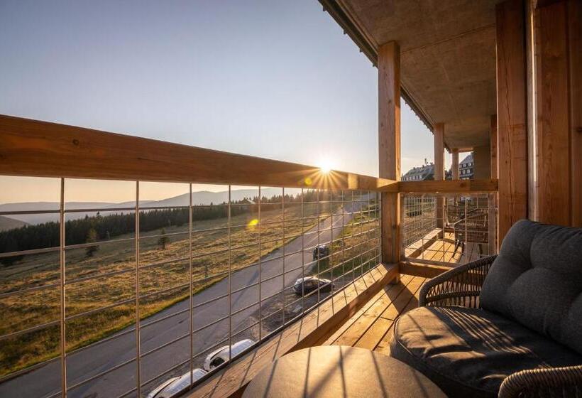 اتاق لوکس با بالکن, Erlebachova Bouda, Hotel   Resort Svatý František