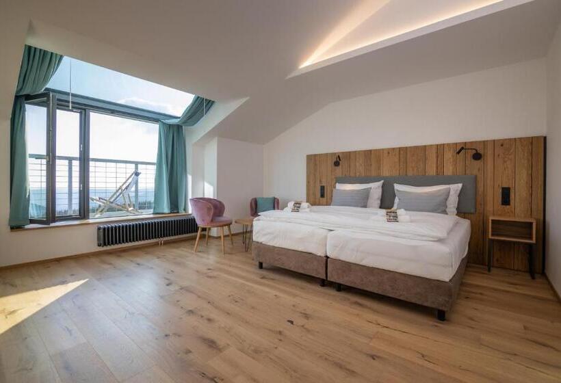 اتاق لوکس با بالکن, Erlebachova Bouda, Hotel   Resort Svatý František