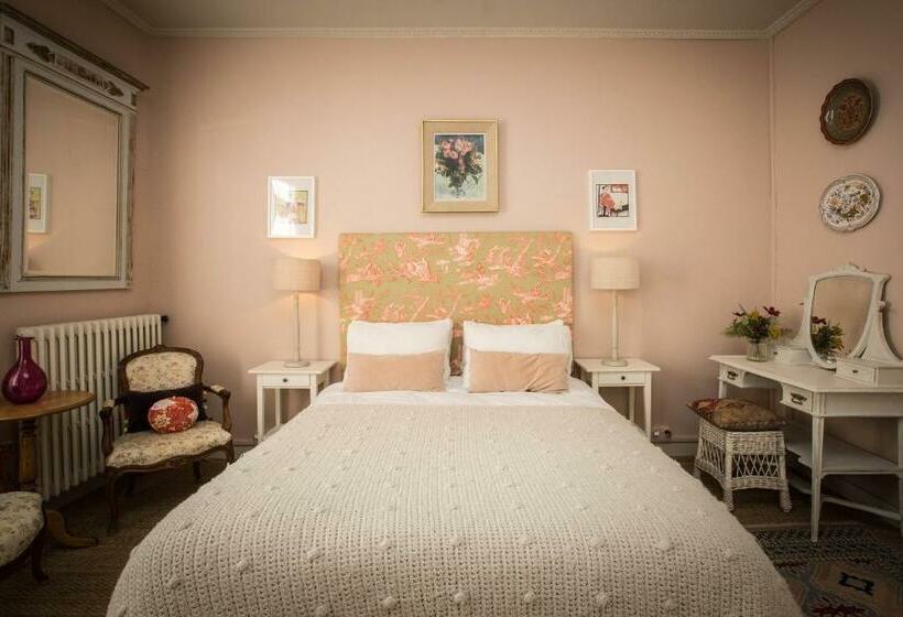 اتاق استاندارد با تخت بزرگ, Carcassonne Bed And Breakfast Du Palais