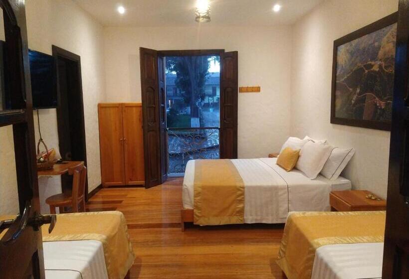 اتاق استاندارد سه نفره, Boutique La Leyenda 1860