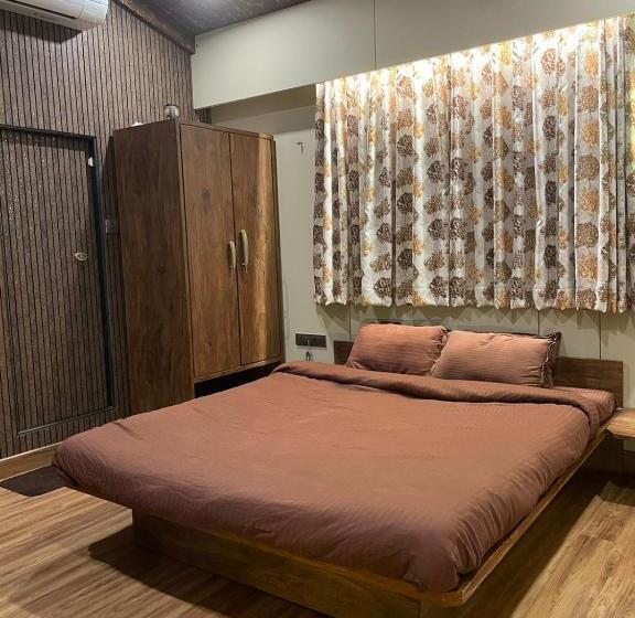 سوییت, Cold Spot Village Resort