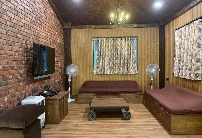 سوییت, Cold Spot Village Resort