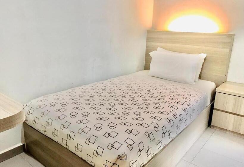 اتاق استاندارد یک نفره, Kozi Hotel   Bukit Indah