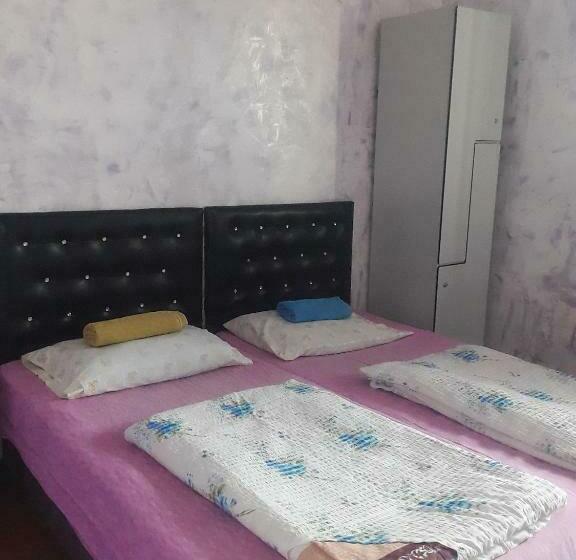 اتاق استاندارد, Guesthouse Qeti