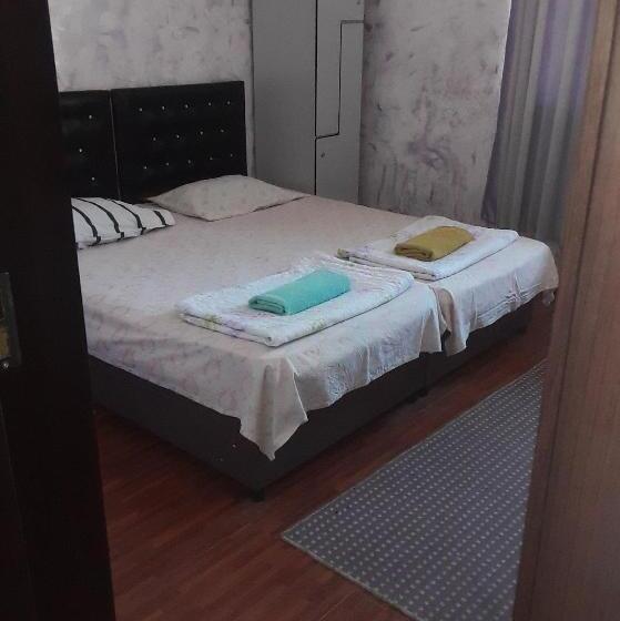 اتاق استاندارد, Guesthouse Qeti