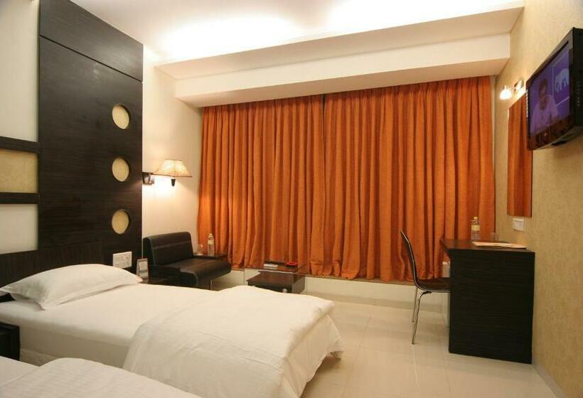 اتاق لوکس, Pride Biznotel Alkapuri Near Vadodara Airport