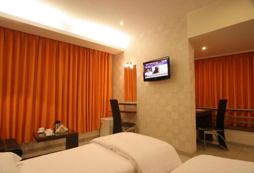 اتاق سوپریور, Pride Biznotel Alkapuri Near Vadodara Airport