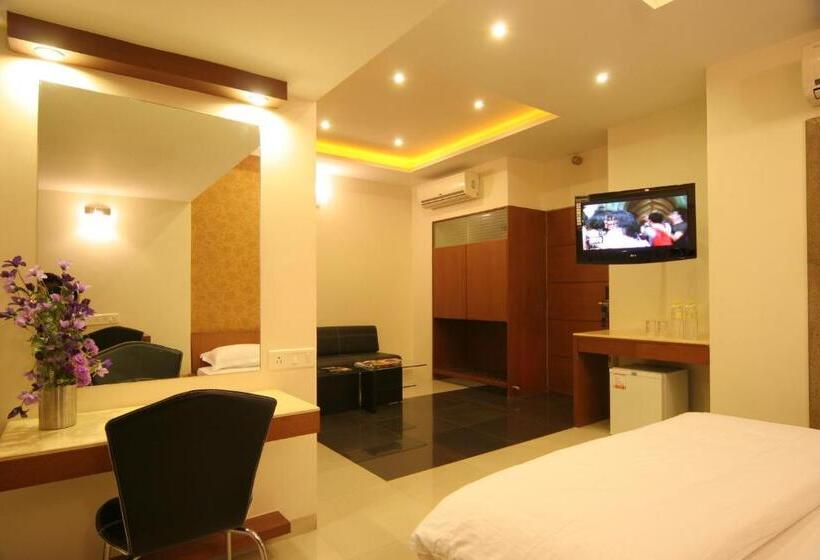 سوییت, Pride Biznotel Alkapuri Near Vadodara Airport