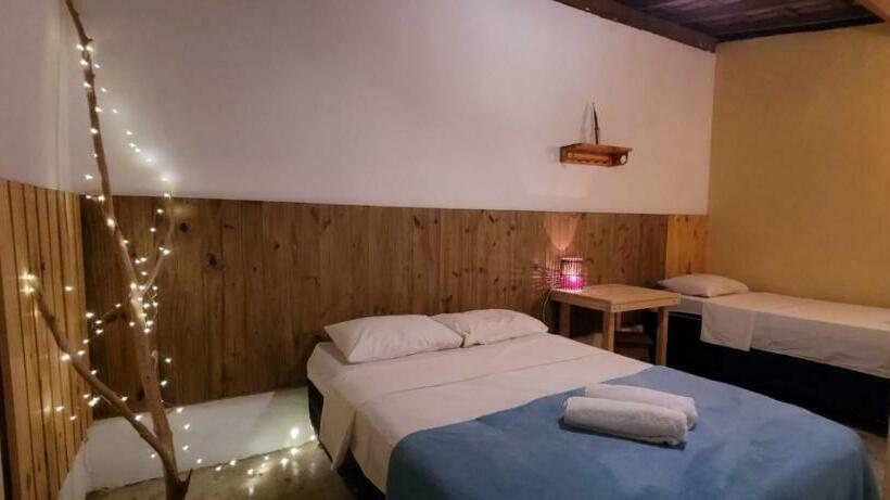 اتاق استاندارد سه نفره, Tropicália Hostel E Pousada