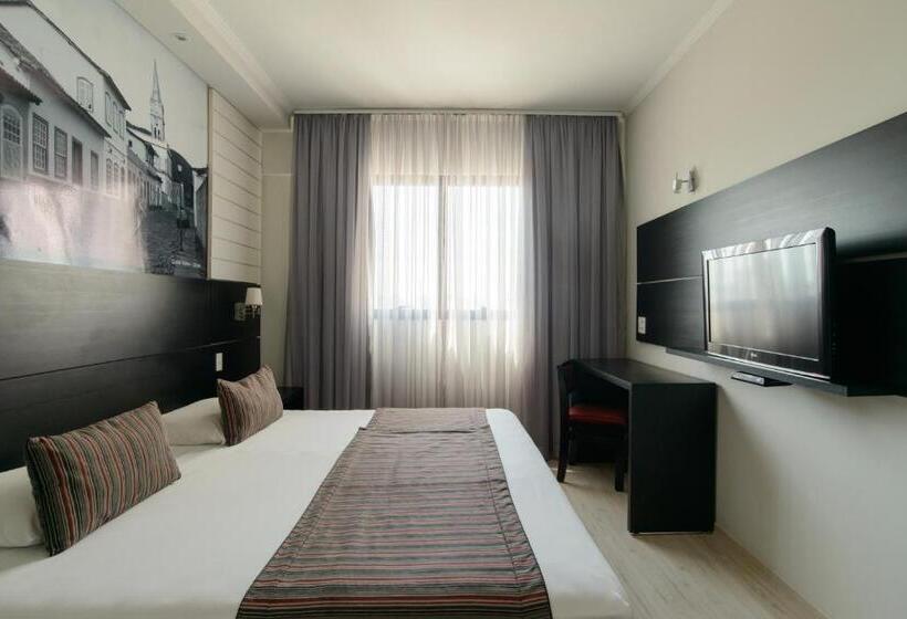 اتاق لوکس, Faro Hotel Taubaté