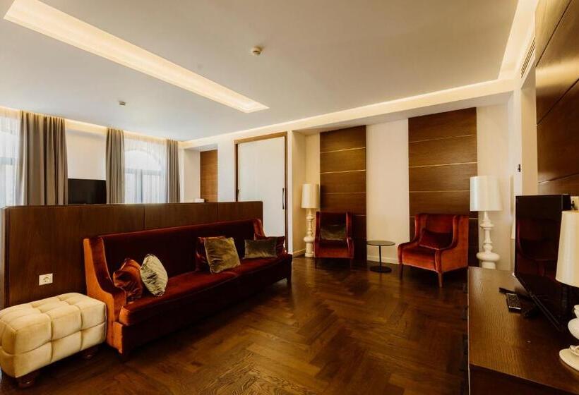 Suite Executiva, Golden Palace Batumi Hotel & Casino