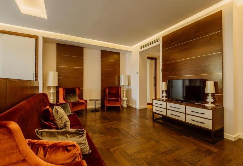 Suite Executiva, Golden Palace Batumi Hotel & Casino