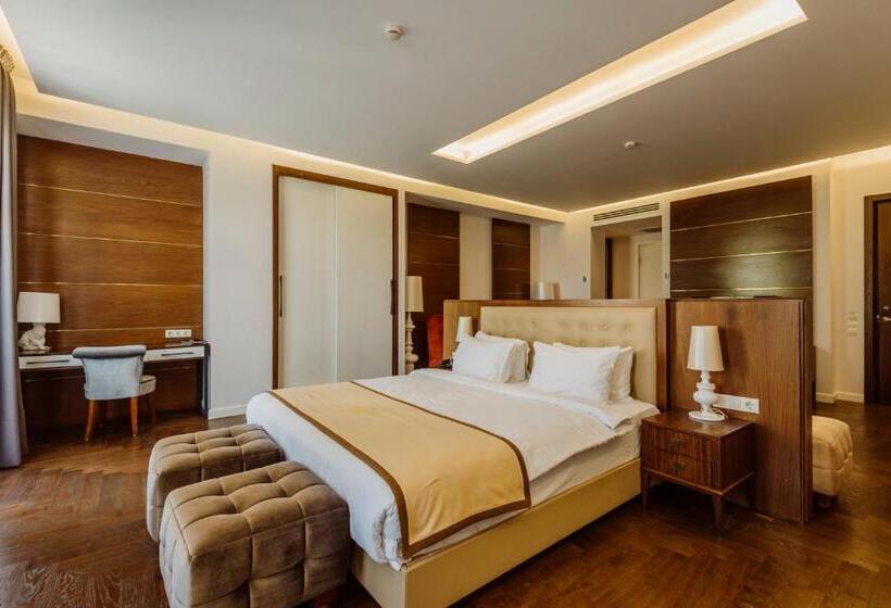 Suite Executiva, Golden Palace Batumi Hotel & Casino