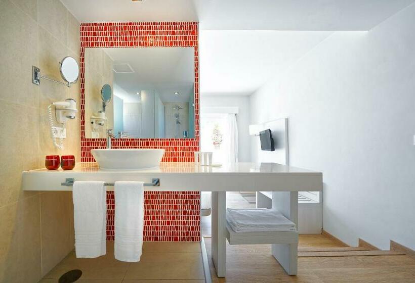 سوییت جونیور, Aequora Lanzarote Suites