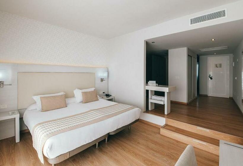 سوییت جونیور, Aequora Lanzarote Suites
