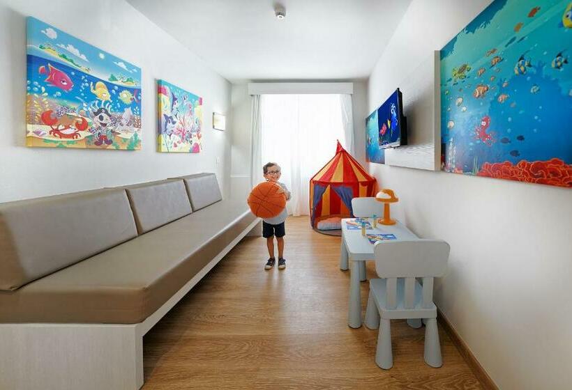 سوییت جونیور, Aequora Lanzarote Suites