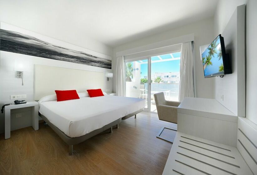 سوییت جونیور, Aequora Lanzarote Suites