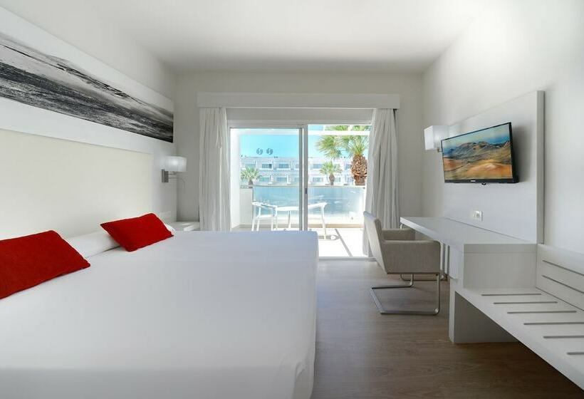 سوییت جونیور, Aequora Lanzarote Suites