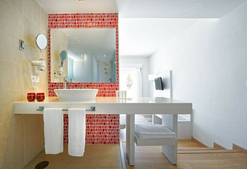 سوییت جونیور, Aequora Lanzarote Suites