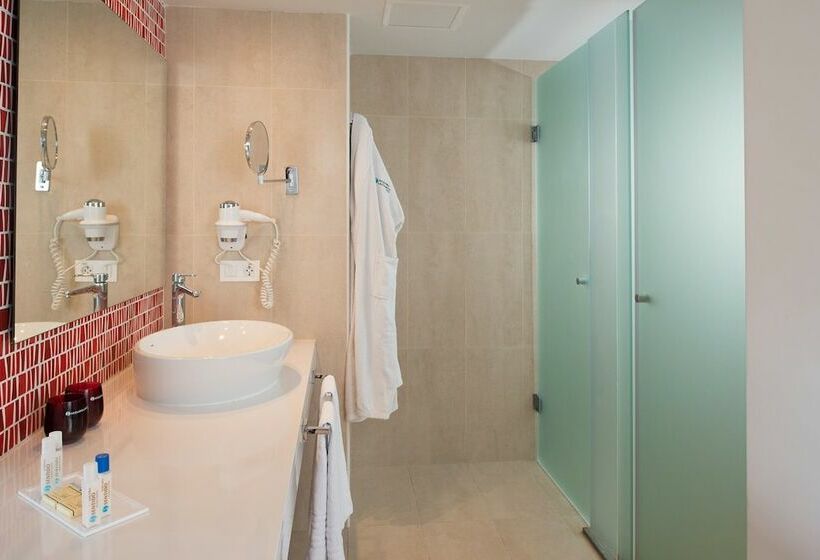 سوییت جونیور, Aequora Lanzarote Suites