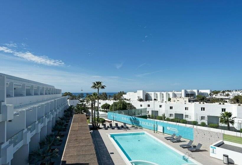 سوییت جونیور, Aequora Lanzarote Suites