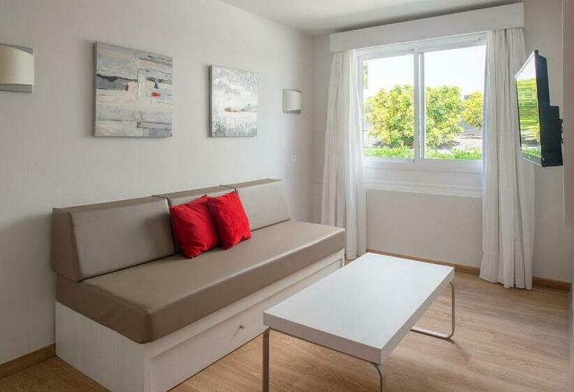 سوئیت جونیور خانوادگی, Aequora Lanzarote Suites