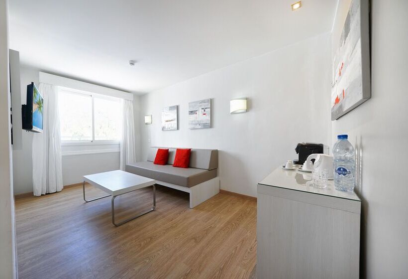 سوییت جونیور, Aequora Lanzarote Suites