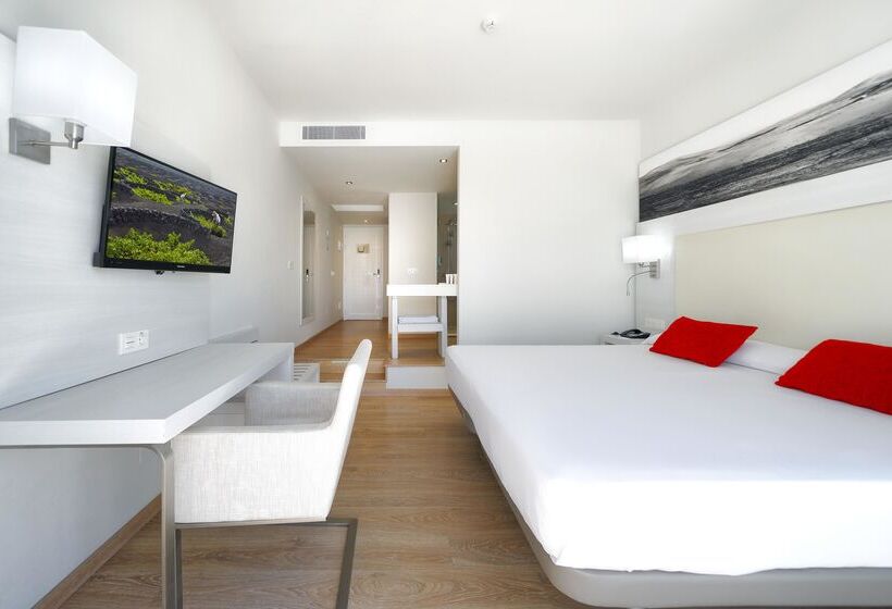 سوییت جونیور, Aequora Lanzarote Suites