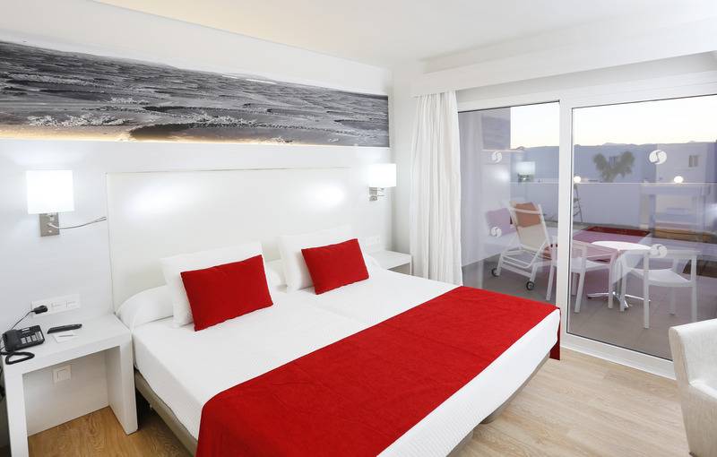 سوییت جونیور, Aequora Lanzarote Suites
