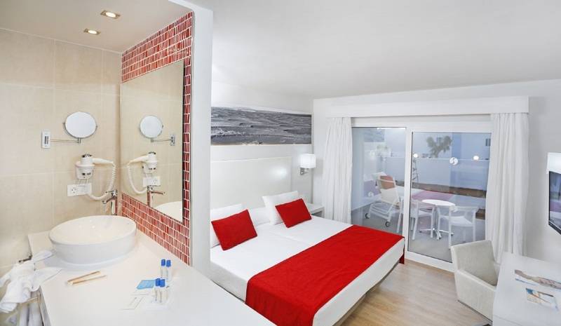 سوییت جونیور, Aequora Lanzarote Suites