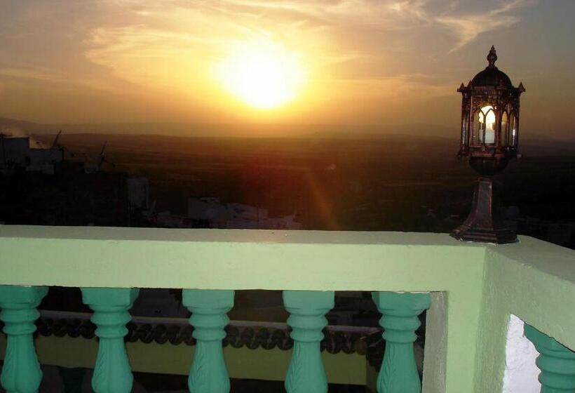 اتاق استاندارد, Al Andaloussiya Diyafa