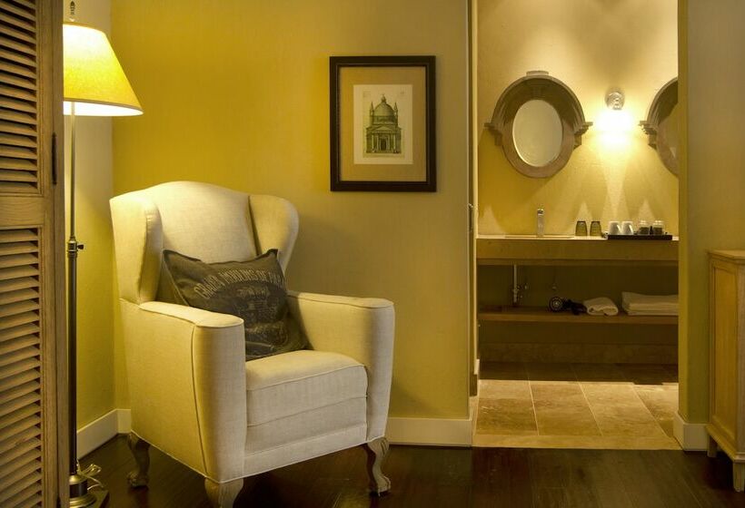اتاق استاندارد, Bastion Luxury