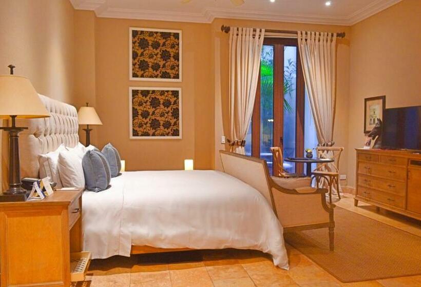اتاق لوکس, Bastion Luxury