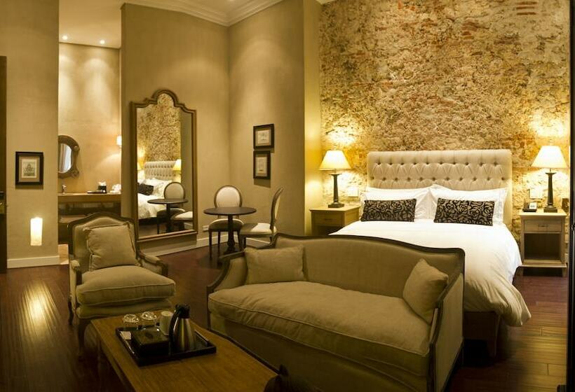 اتاق لوکس, Bastion Luxury