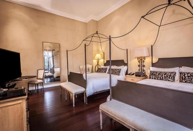 اتاق استاندارد, Bastion Luxury