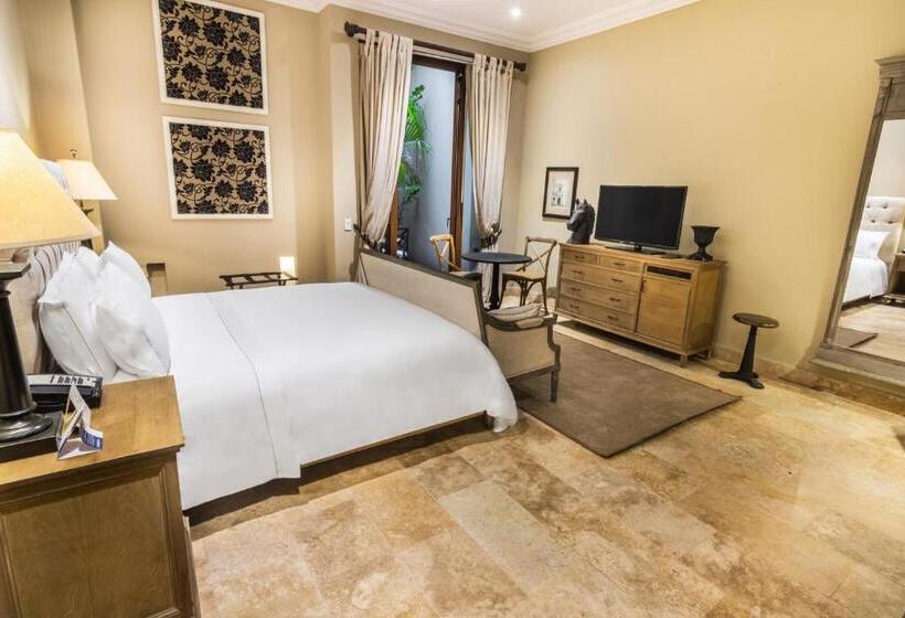 اتاق لوکس, Bastion Luxury