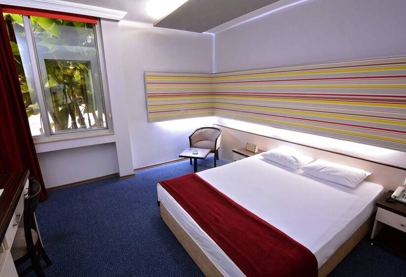 Quarto Estandar, çetinel Otel