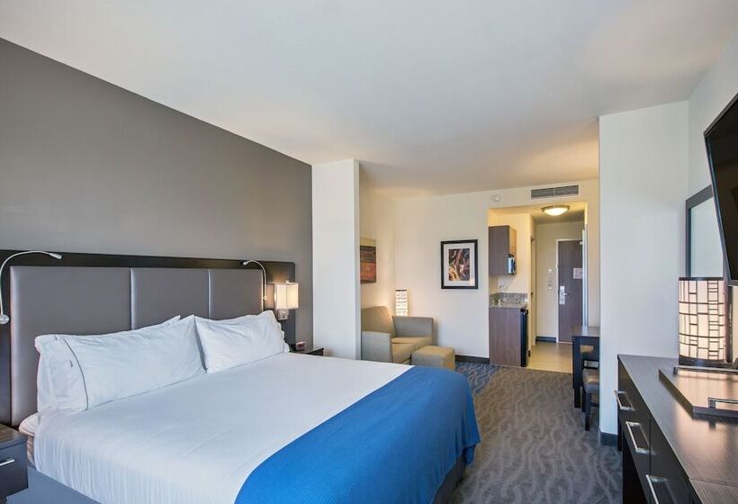 سوئیت برای معلولان, Holiday Inn Express & Suites Kailua Kona, An Ihg
