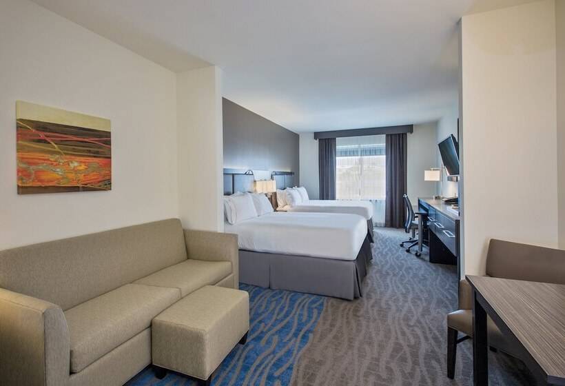 Suite Adapted for people with reduced mobility, Holiday Inn Express & Suites Kailuakona