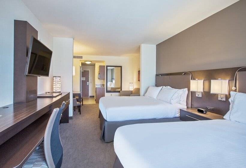 Suite Adapted for people with reduced mobility, Holiday Inn Express & Suites Kailuakona