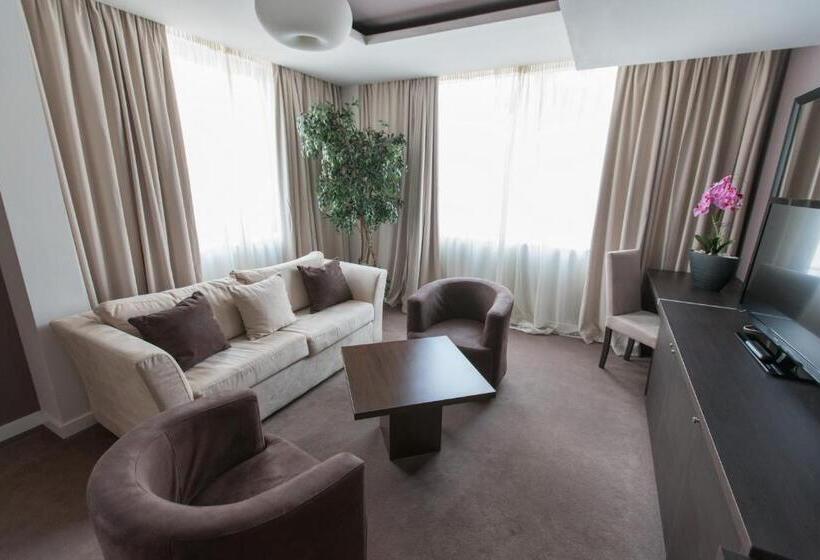 اتاق خانوادگی, New City Hotel & Restaurant Niš