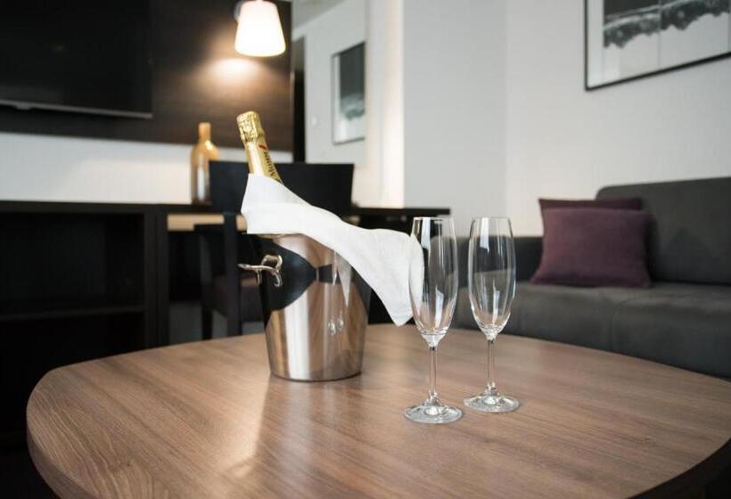 آپارتمان لوکس 1 خوابه, New City Hotel & Restaurant Niš