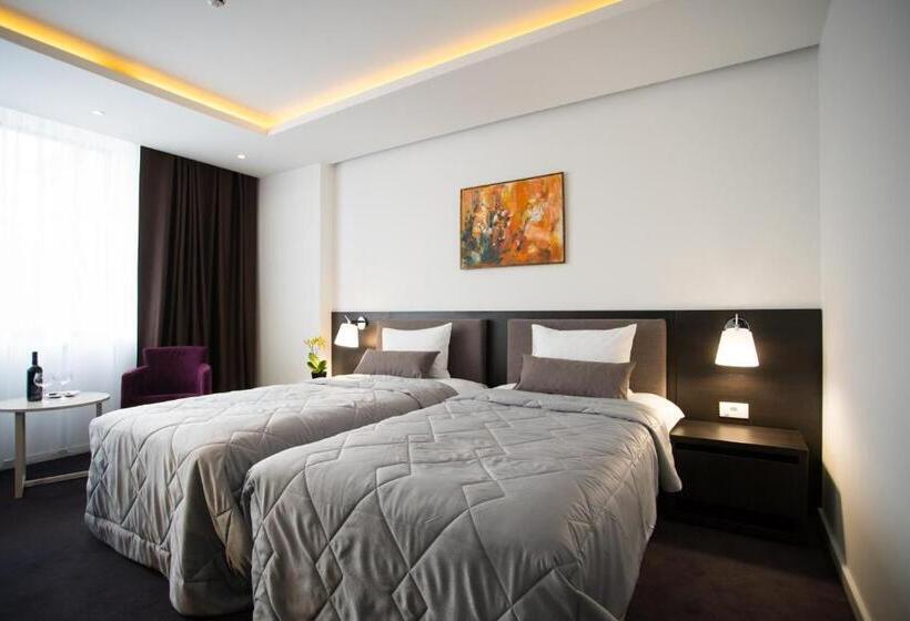 Chambre Economy, New City  & Restaurant Nis