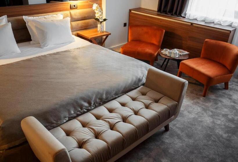 آپارتمان لوکس 1 خوابه, New City Hotel & Restaurant Niš