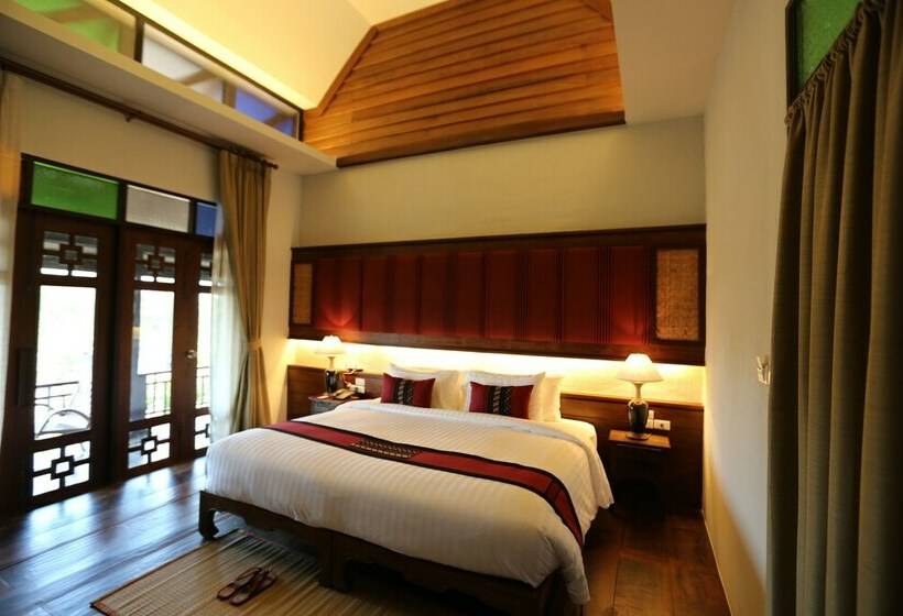 اتاق لوکس, The Balcony Chiang Mai Village