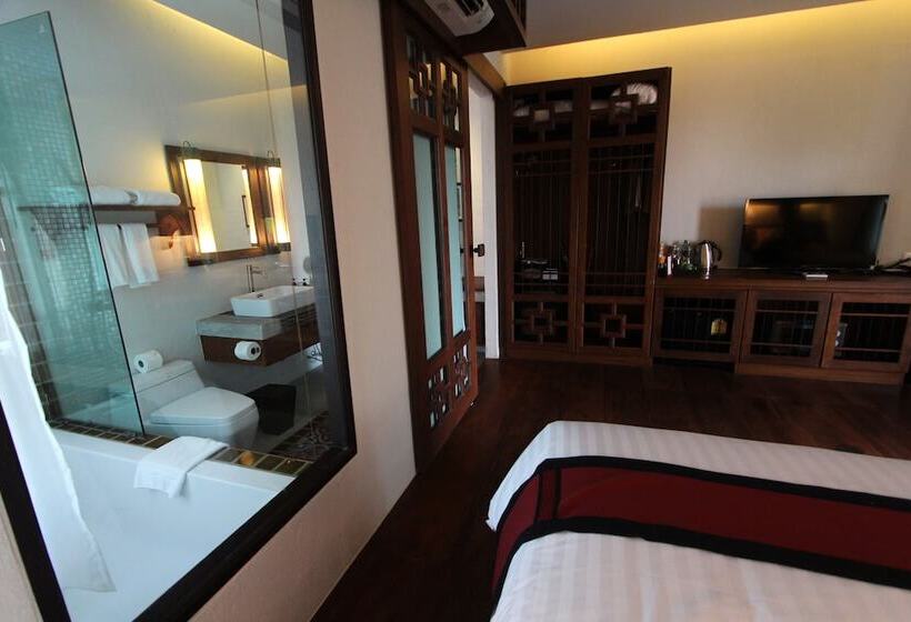 اتاق لوکس, The Balcony Chiang Mai Village
