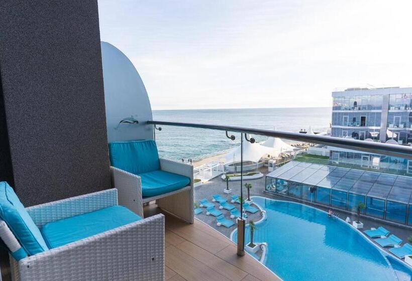 سوییت با چشم‌انداز دریا, Nemo Hotel Resort & Spa